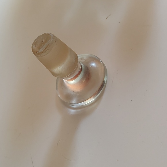 Lot of 5 wine or decanter or bottle stoppers - Picture 4 of 6